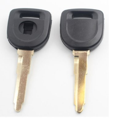 T-067 For Mazda Chip key shell banks